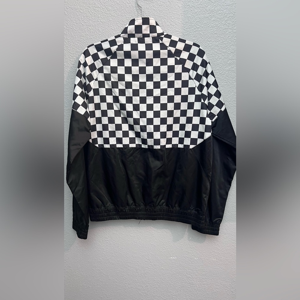 Forever 21 Black and White Checkered Windbreaker - Picture 5 of 10